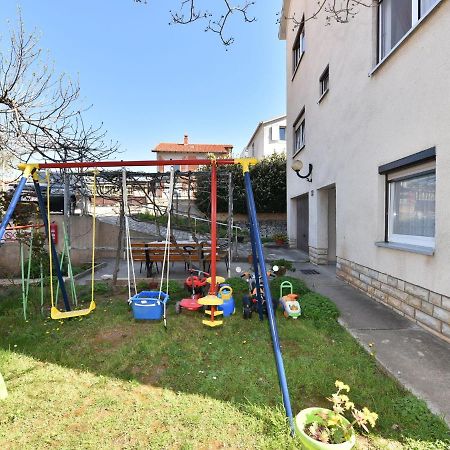Cosy Holiday Home In Zadar With Garden ภายนอก รูปภาพ