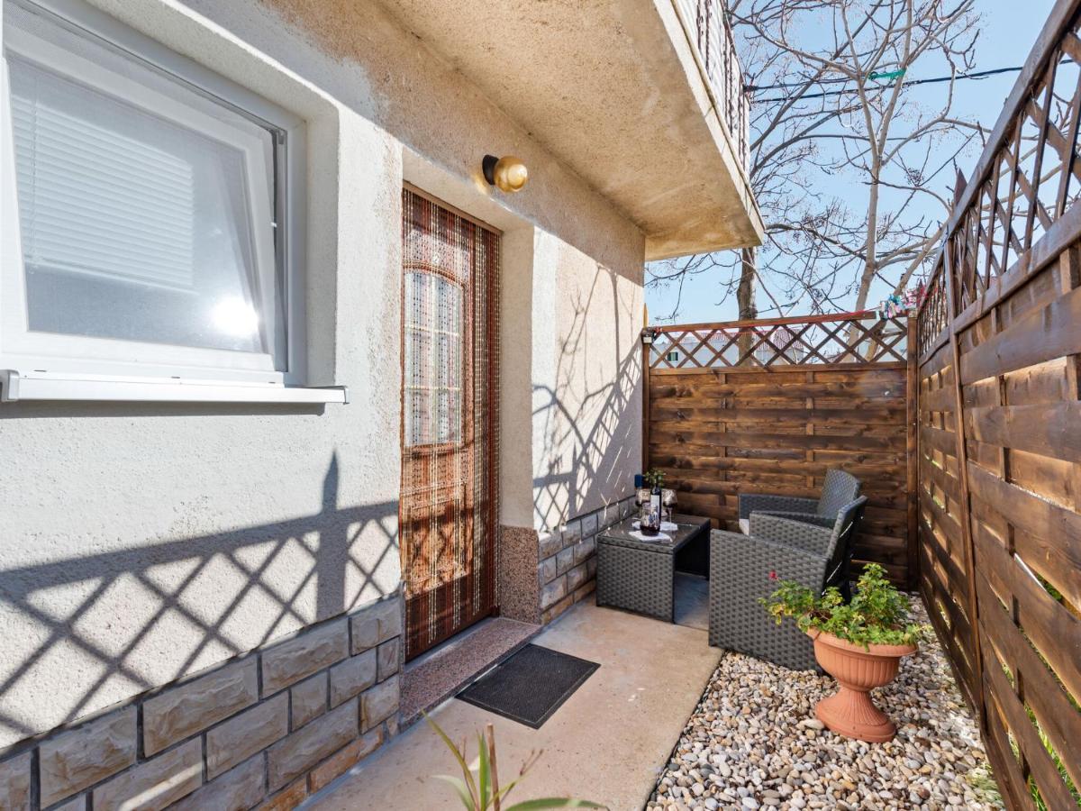 Cosy Holiday Home In Zadar With Garden ภายนอก รูปภาพ