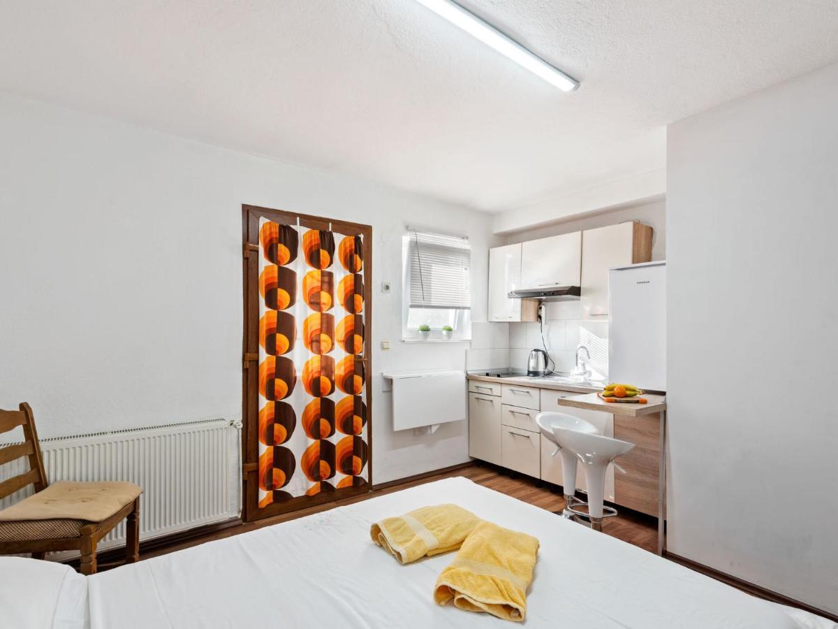 Cosy Holiday Home In Zadar With Garden ภายนอก รูปภาพ