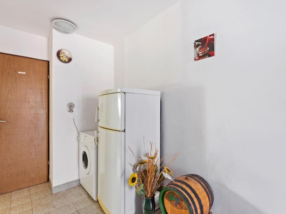 Cosy Holiday Home In Zadar With Garden ภายนอก รูปภาพ