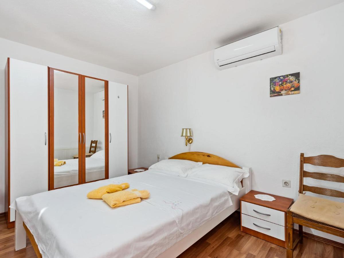 Cosy Holiday Home In Zadar With Garden ภายนอก รูปภาพ